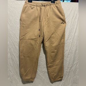 Jordan Sweatpants
Size XXL